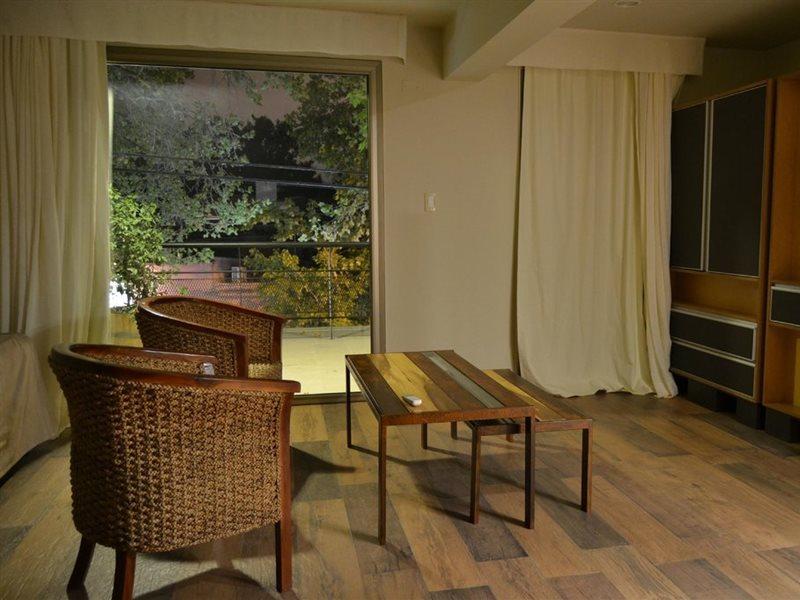 Plaza Paradiso Petit Hotel チャクラス・デ・コリア エクステリア 写真