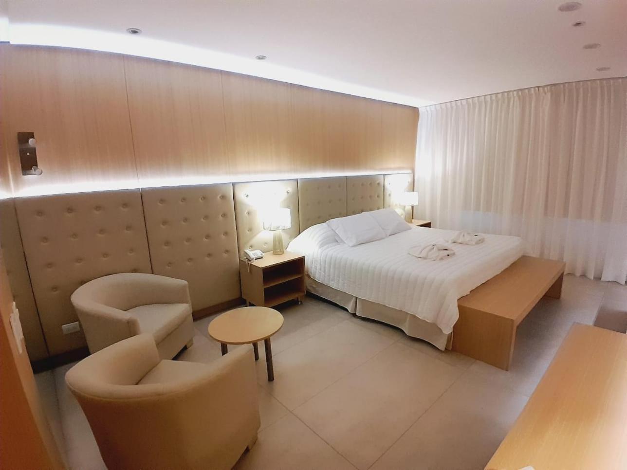 Plaza Paradiso Petit Hotel チャクラス・デ・コリア エクステリア 写真