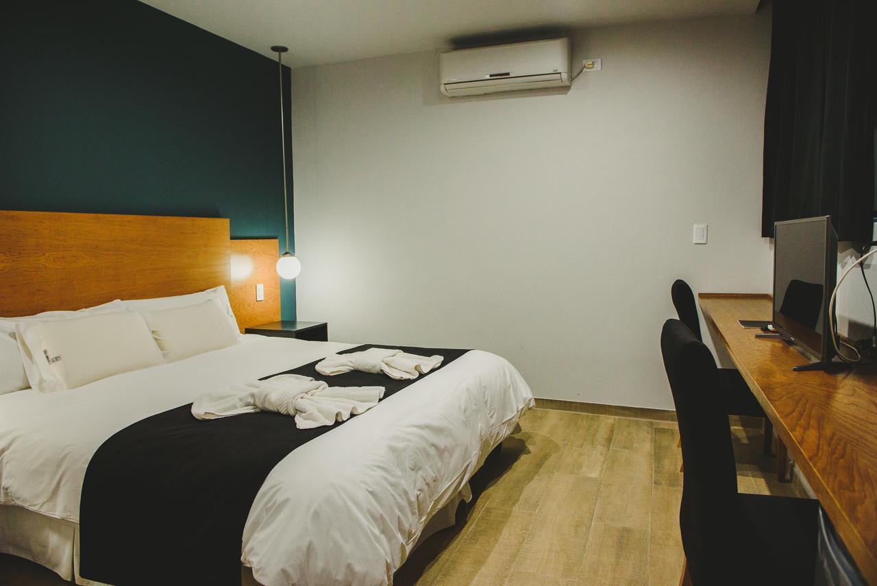 Plaza Paradiso Petit Hotel チャクラス・デ・コリア エクステリア 写真